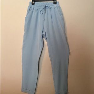 One clothing pants